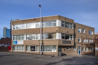 Plus de détails pour Manor House Dr, Coventry - Coworking à louer