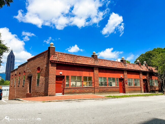 More details for 530 NE Parkway Dr, Atlanta, GA - Multifamily for Sale