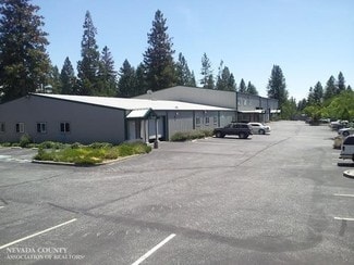 Plus de détails pour 13185-13199 Nevada City Ave, Grass Valley, CA - Industriel à vendre