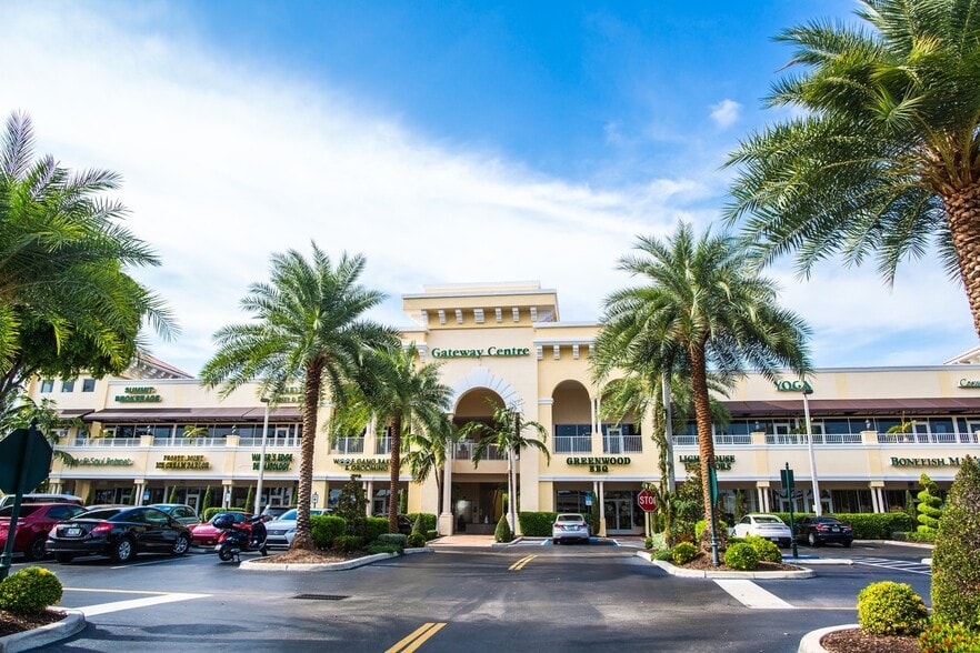 2000 E Sample Rd, Lighthouse Point, FL for sale - Building Photo - Image 1 of 1