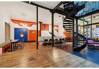 Rue Du Faubourg Saint-Martin, Paris for lease Interior Photo- Image 1 of 8