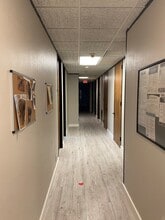 1101 S Capital Of Texas Hwy, West Lake Hills, TX for lease Lobby- Image 2 of 11