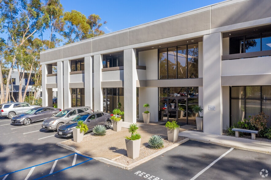 9745-9747 Businesspark Ave, San Diego, CA à louer - Photo du bâtiment - Image 2 de 15