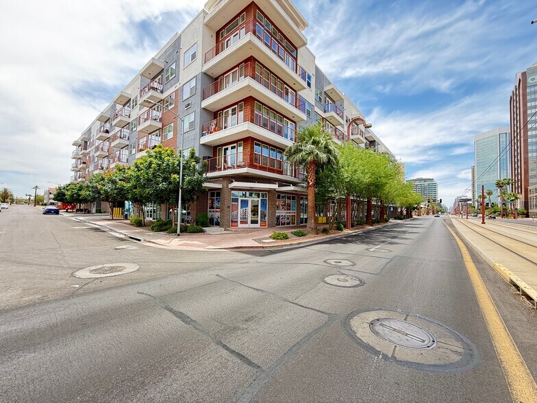 3601 N Central Ave, Phoenix, AZ à louer - Photo du bâtiment - Image 2 de 12