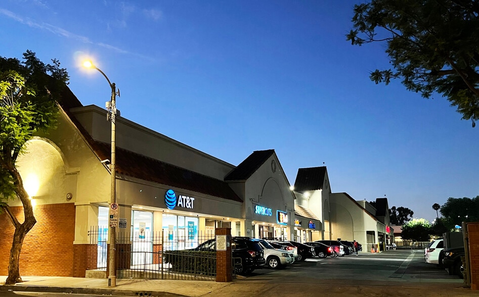 3607-3629 S Vermont Ave, Los Angeles, CA for lease - Building Photo - Image 3 of 17