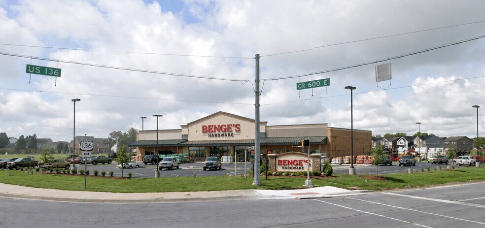 1665 W Northfield Dr, Brownsburg, IN à louer - Photo principale - Image 1 de 3
