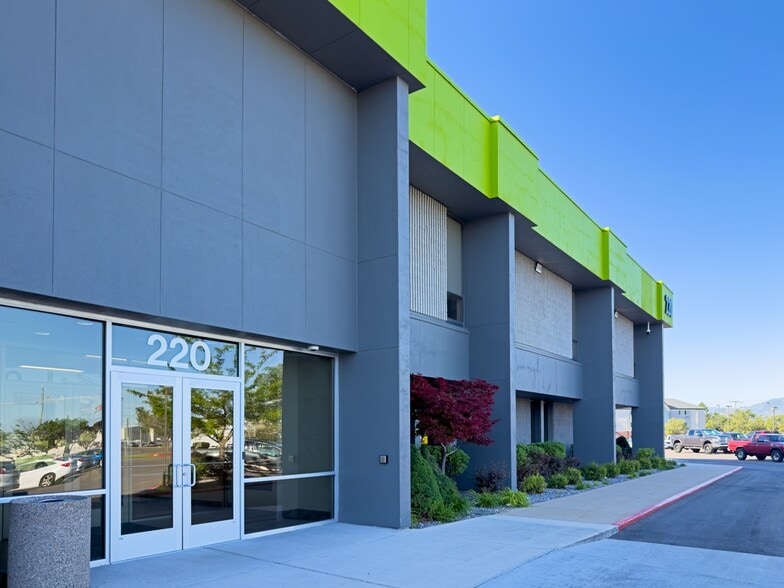 220 N 2200 W, Salt Lake City, UT for sale - Building Photo - Image 2 of 11