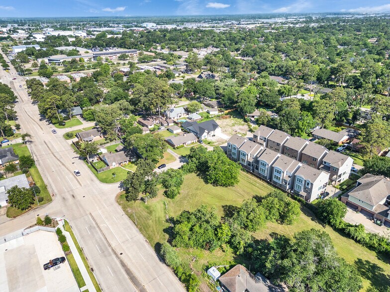 1221 Conrad Sauer Dr, Houston, TX à vendre - Photo du bâtiment - Image 2 de 8