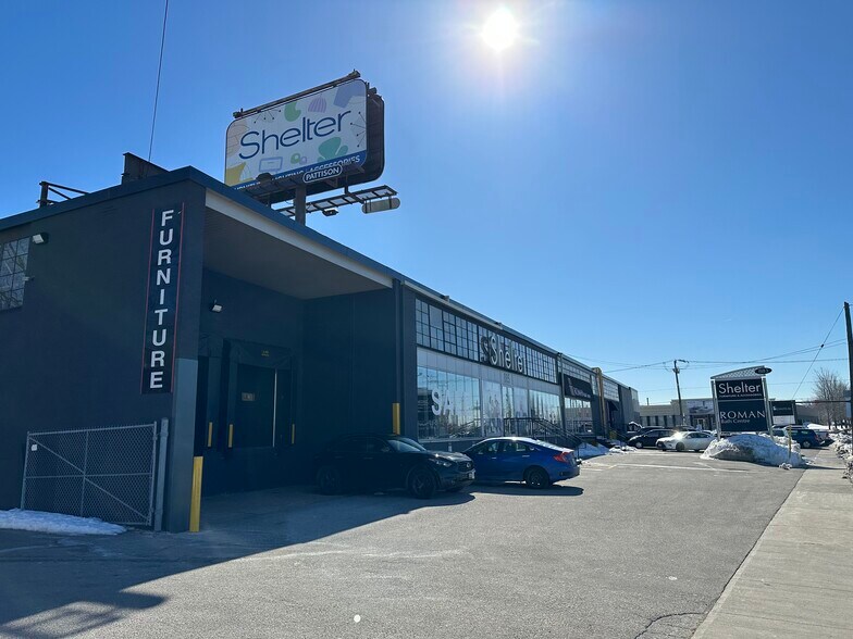 885 Caledonia Rd, Toronto, ON à louer - Photo du bâtiment - Image 3 de 7