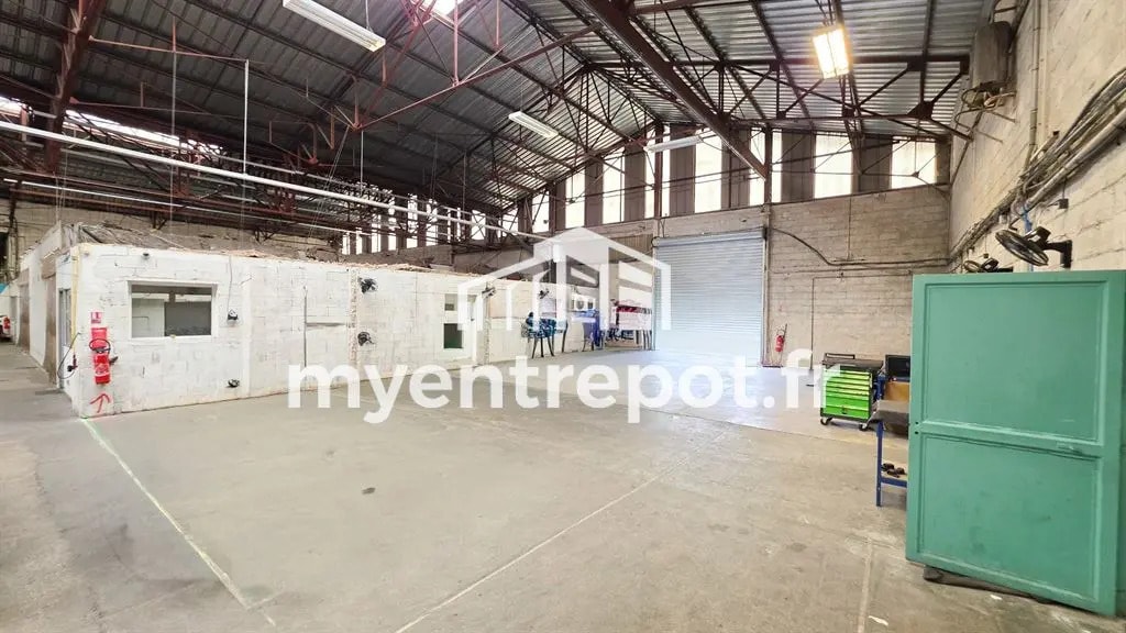 Flex in Marseille for lease Building Photo- Image 1 of 7