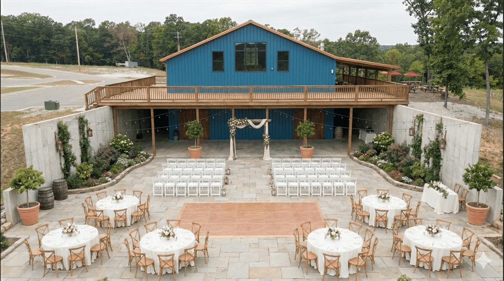 100 Grand Vintners Lane, Lake Ozark, MO à vendre - Photo du bâtiment - Image 3 de 42