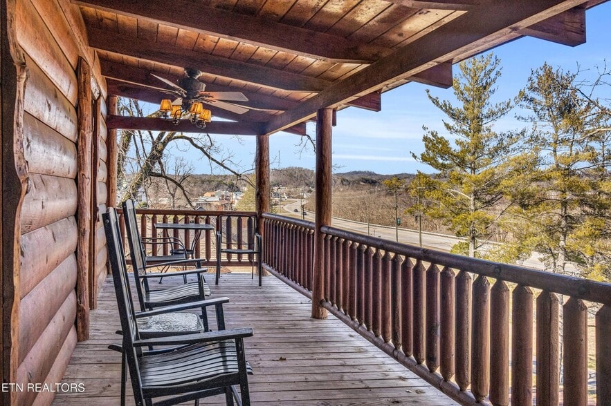 1012 Highway 165, Tellico Plains, TN à vendre - Photo du bâtiment - Image 2 de 17