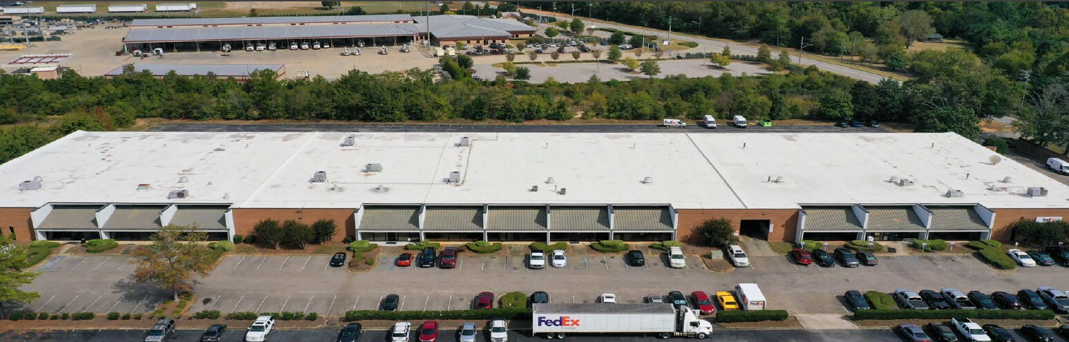 2770 Gunter Park Dr E, Montgomery, AL à louer Photo du bâtiment- Image 1 de 7