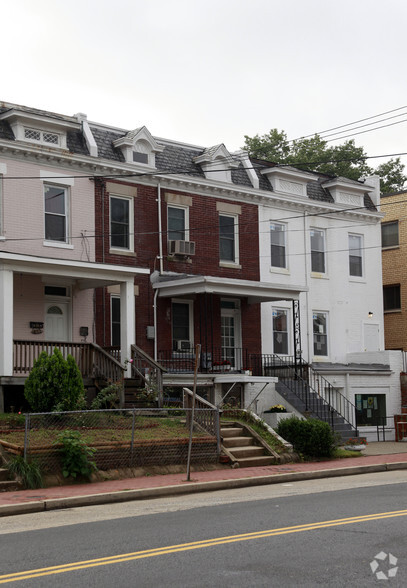 804 Kennedy St NW, Washington, DC à vendre - Photo principale - Image 1 de 2