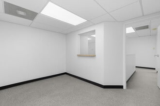 4585 Washington St, Florissant, MO for lease Building Photo- Image 2 of 27