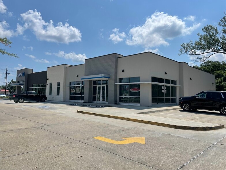 9031 Siegen Ln, Baton Rouge, LA for lease - Building Photo - Image 1 of 8