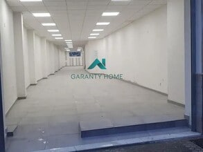 Retail in Camas, Sevilla for lease Interior Photo- Image 2 of 3