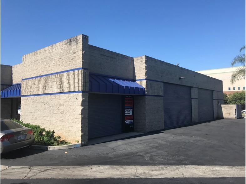 1179 N Escondido Blvd, Escondido, CA à louer - Photo du bâtiment - Image 2 de 8