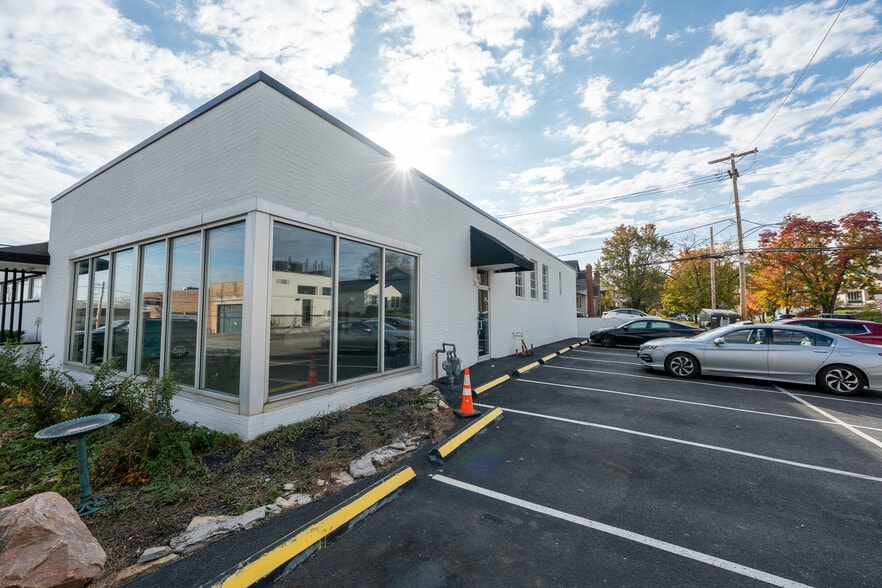 1055 W 3rd Ave, Columbus, OH for sale - Building Photo - Image 1 of 1