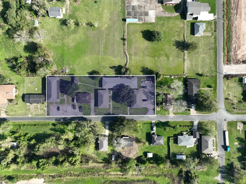 526 Wilkes St, Wharton, TX for sale - Building Photo - Image 1 of 12