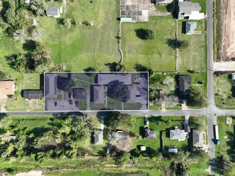 526 Wilkes St, Wharton, TX à vendre - Photo du bâtiment - Image 1 de 12