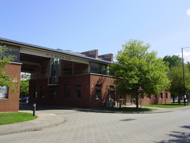 68-71 Innovation Dr, Milton for lease - Building Photo - Image 2 of 3