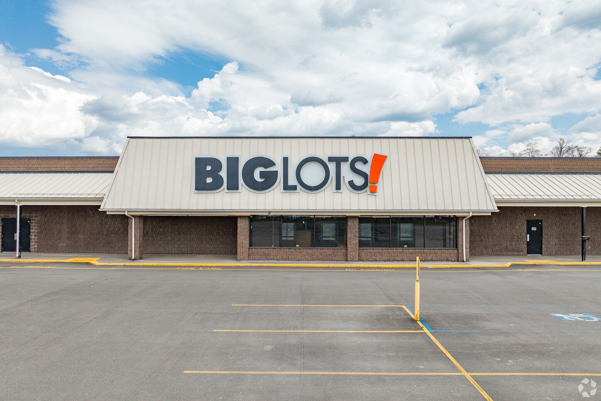 102 Utica St, Hamilton, NY for lease Building Photo- Image 1 of 14