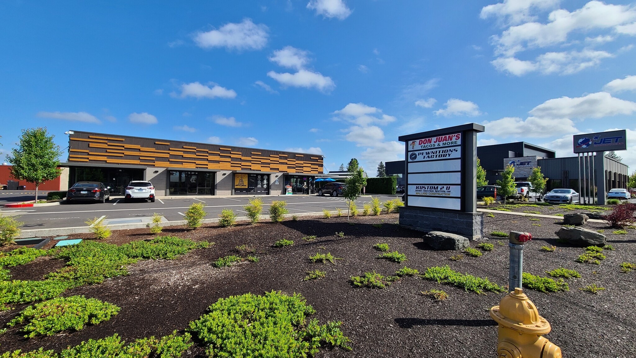 1805 Silverton Rd NE, Salem, OR for lease Primary Photo- Image 1 of 7