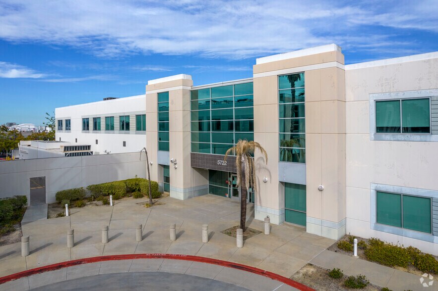 5732 Pacific Center Blvd, San Diego, CA à vendre - Photo du bâtiment - Image 2 de 5