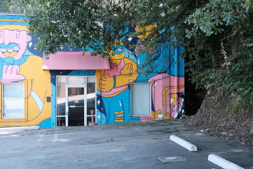 1491 Northside Dr NW, Atlanta, GA à vendre - Photo du bâtiment - Image 2 de 17