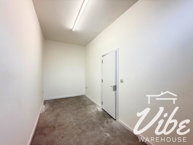 Fountayne Rd, London for lease - Building Photo - Image 2 of 4