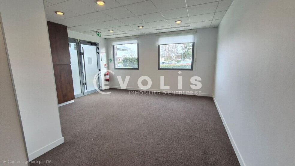 Office in Magny Le Hongre for lease - Lobby - Image 1 of 22
