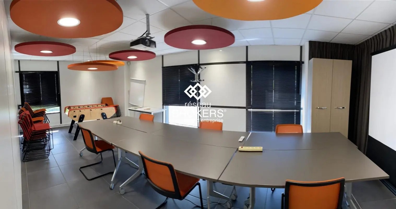 Office in Voiron for lease Interior Photo- Image 1 of 14