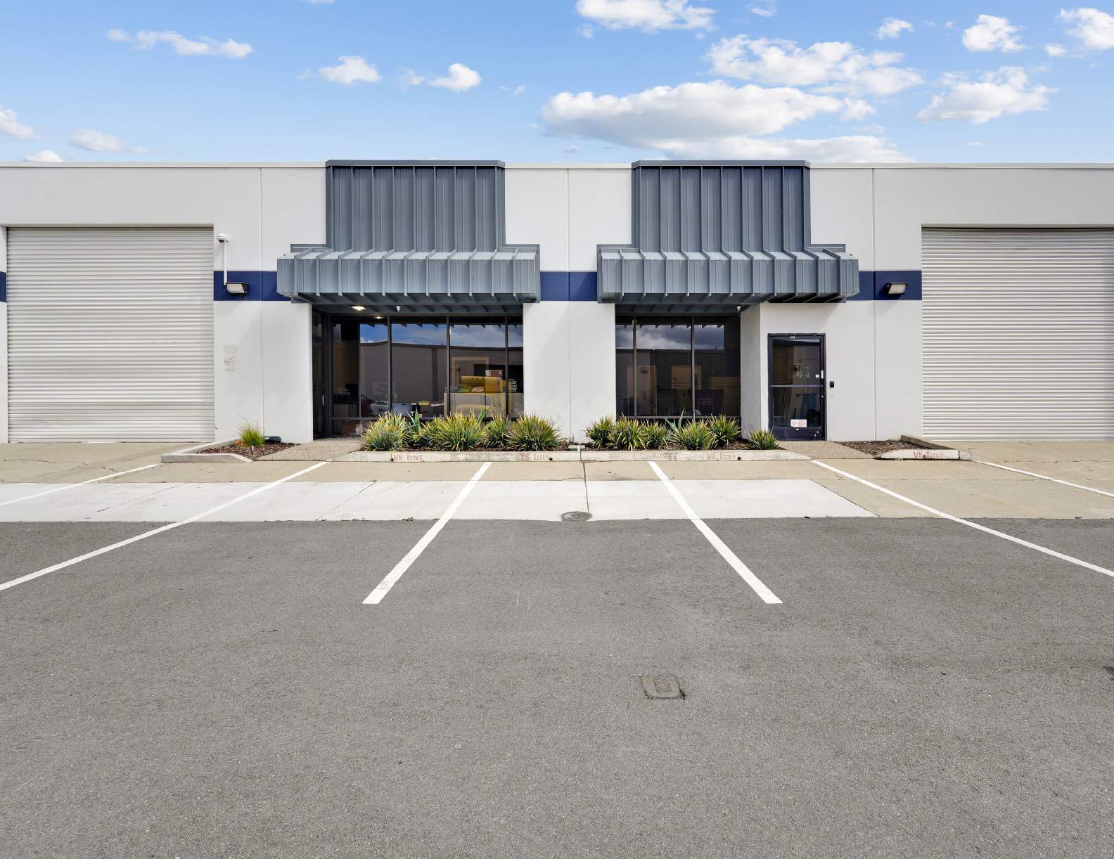 425-439 Littlefield Ave, South San Francisco, CA for lease Building Photo- Image 1 of 7