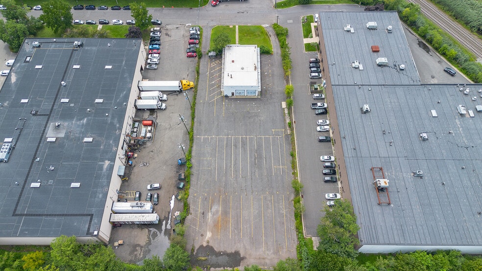 35 Branca Rd, East Rutherford, NJ à louer - Aérien - Image 3 de 15