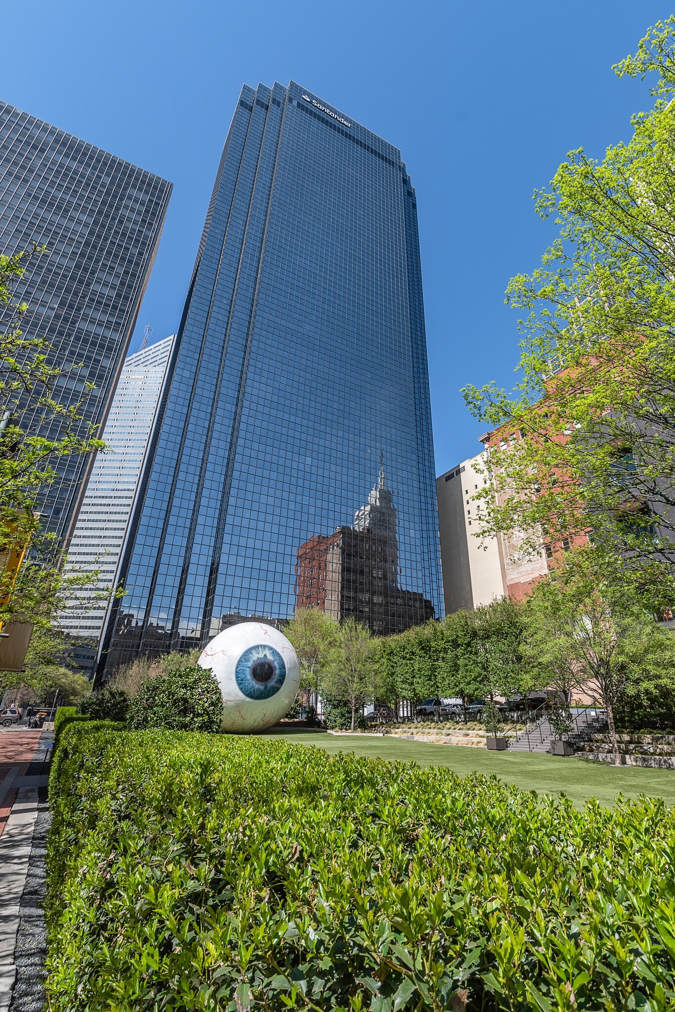 1601 Elm St, Dallas, TX à louer Photo du bâtiment- Image 1 de 17