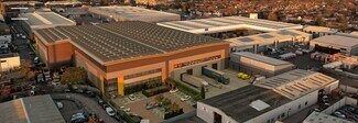 Plus de détails pour 12 Imperial Way, Croydon - Industriel à louer
