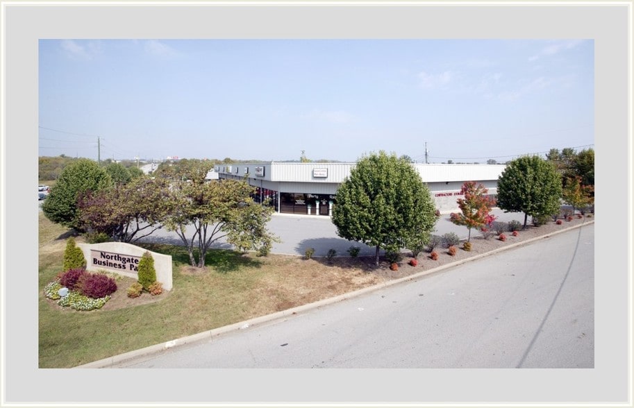 1232 Northgate Business Pky, Madison, TN for lease - Building Photo - Image 3 of 4