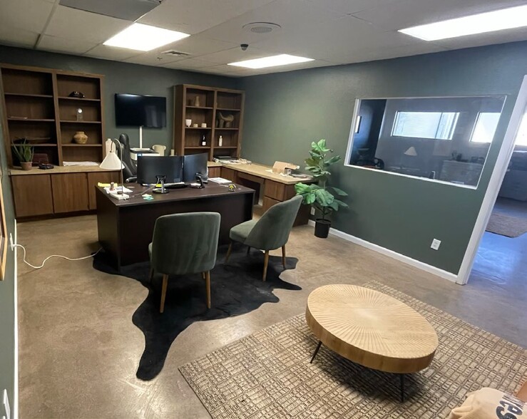 2430 S 20th St, Phoenix, AZ à louer - Photo intérieure - Image 3 de 6