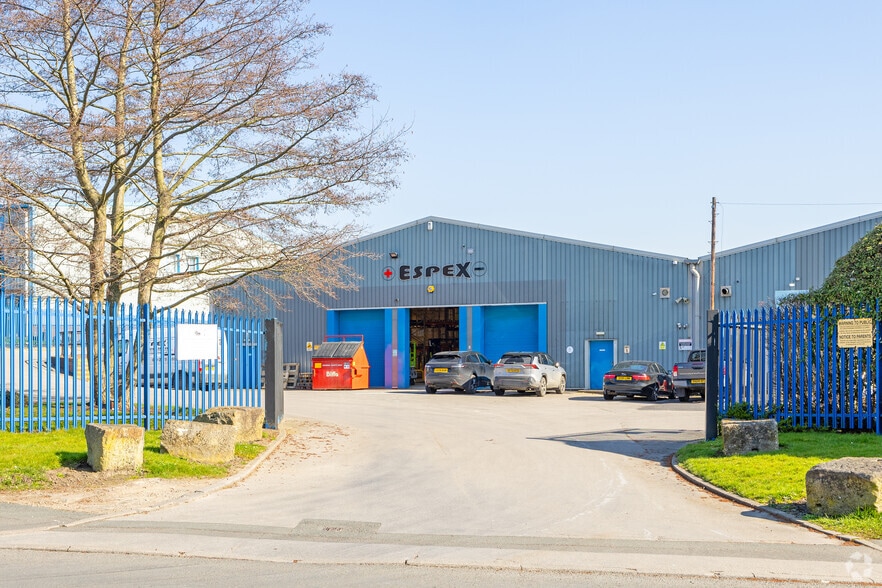 Amberley Rd, Leeds for lease - Building Photo - Image 3 of 3