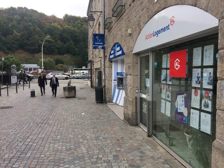 Retail in Quimper for lease - Building Photo - Image 3 of 4