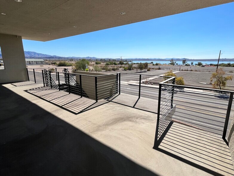 200 London Bridge Rd, Lake Havasu City, AZ à louer - Photo du bâtiment - Image 2 de 11