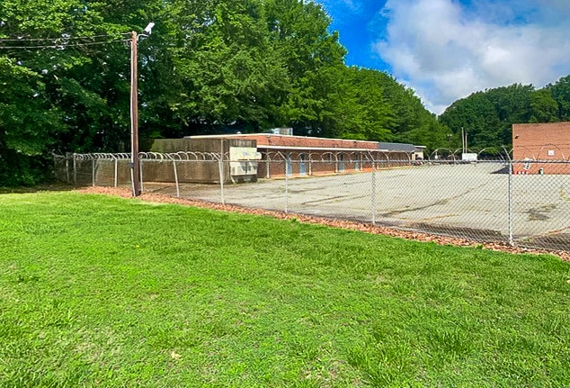 1435 N Logan Dr, Gaffney, SC à vendre - Photo du bâtiment - Image 2 de 17
