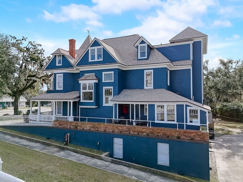 404 S Ridgewood Ave, Daytona Beach, FL à vendre - Photo du bâtiment - Image 3 de 69