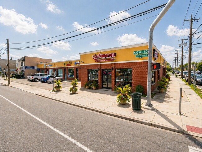 More details for 163-175 Nassau Rd, Roosevelt, NY - Retail for Sale