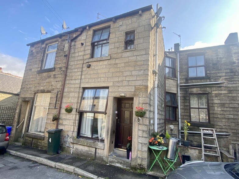 17 Market St, Bacup à vendre - Photo du bâtiment - Image 2 de 9