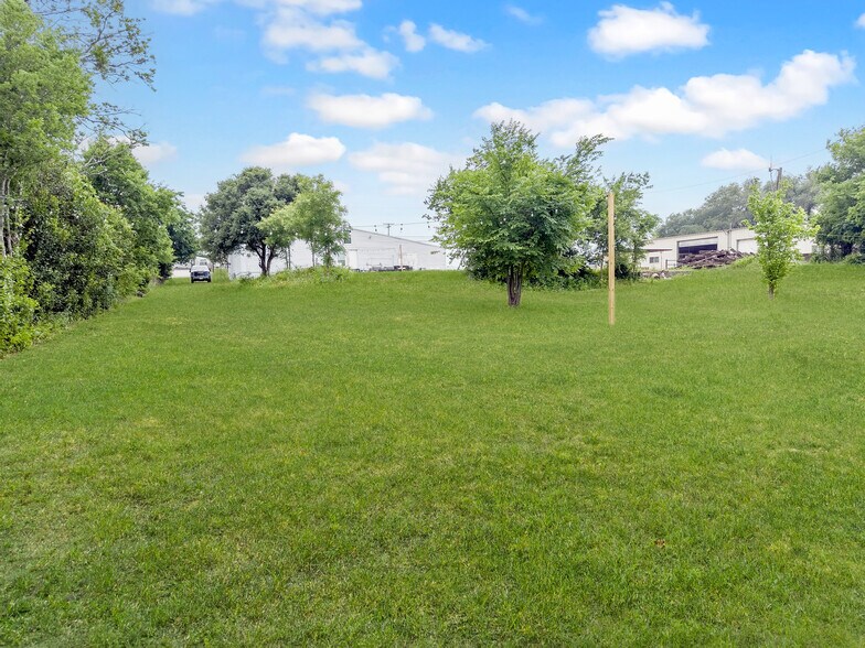 2302 E Adams Ave, Temple, TX à vendre - Photo du bâtiment - Image 2 de 13