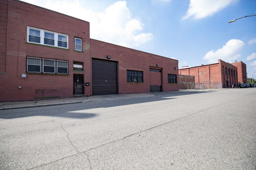 5159 Loraine St, Detroit, MI for lease - Building Photo - Image 2 of 2