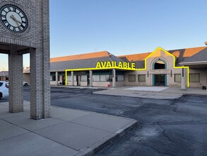 5755 W Maple Rd, West Bloomfield, MI for lease Building Photo- Image 1 of 3