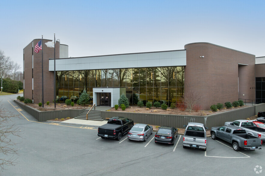 One Albion Rd, Lincoln, RI for lease - Building Photo - Image 1 of 14